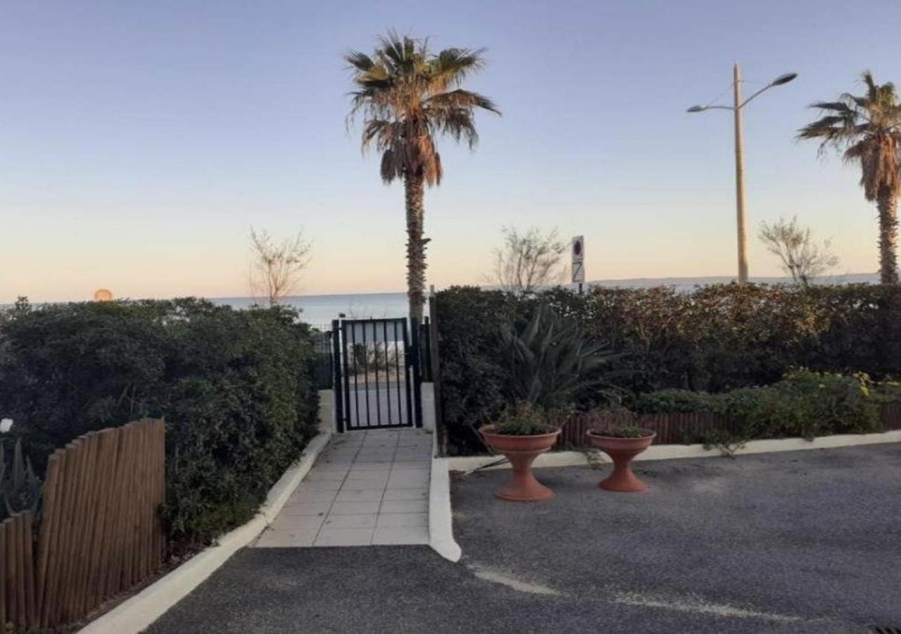 Studio Direct Plage Le Lavandou Exterior photo
